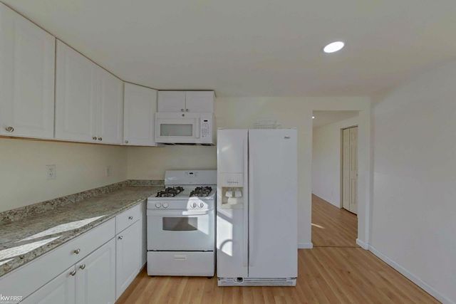 1127 Vanderburgh Place, Port Huron, MI 48060