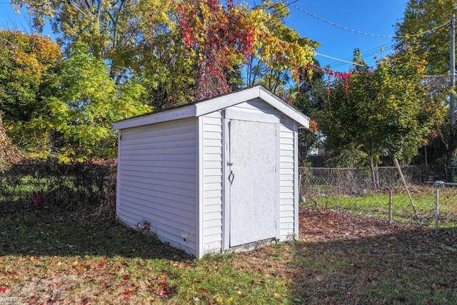 1127 Vanderburgh Place, Port Huron, MI 48060