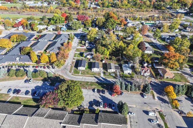 1127 Vanderburgh Place, Port Huron, MI 48060