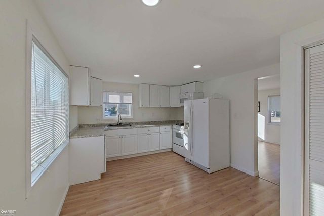 1127 Vanderburgh Place, Port Huron, MI 48060