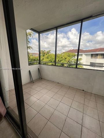 8215 SW 152nd Ave G-418, Miami, FL 33193