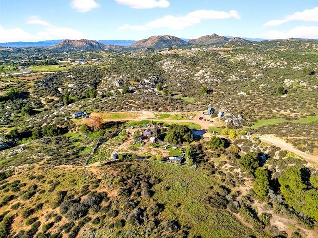 38950 Hoss Street, Temecula, CA 92592