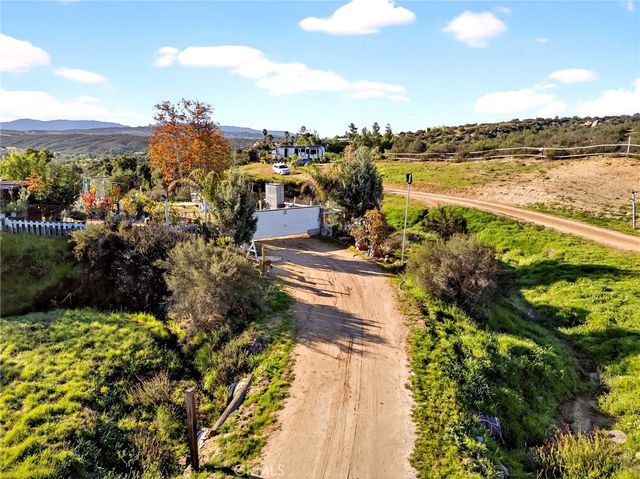 38950 Hoss Street, Temecula, CA 92592