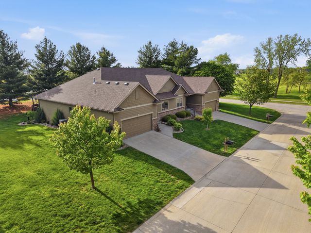 550 Legacy Court 58, Norwalk, IA 50211