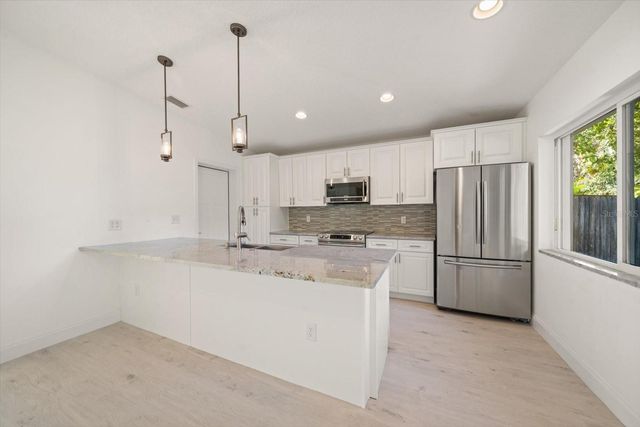 316 BARBARA CIRCLE, Belleair, FL 33756