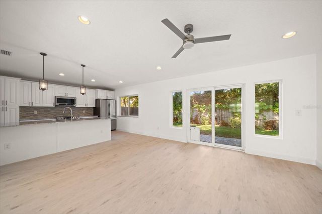 316 BARBARA CIRCLE, Belleair, FL 33756