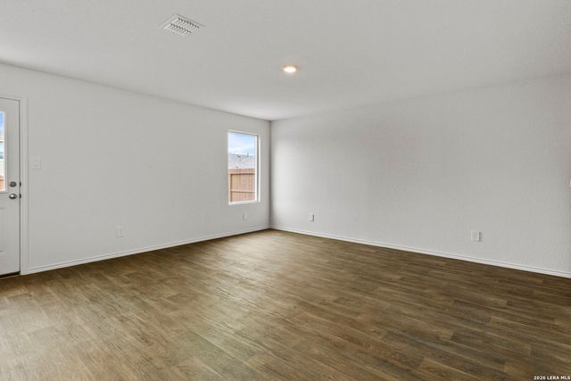 12520 Spoor Vly, Converse, TX 78109