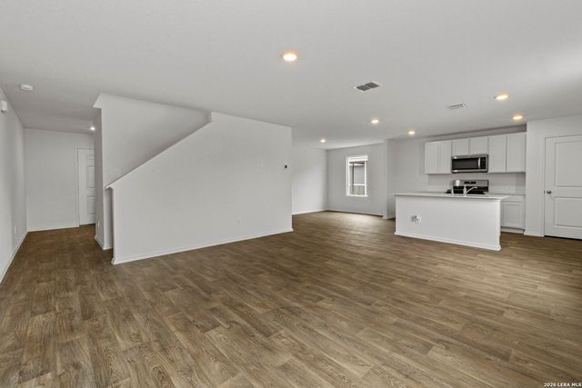 12520 Spoor Vly, Converse, TX 78109