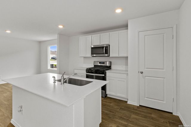 12520 Spoor Vly, Converse, TX 78109