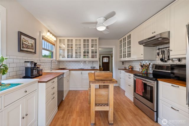 1406 N 11th Street, Tacoma, WA 98403