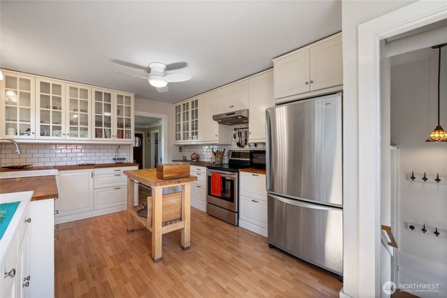 1406 N 11th Street, Tacoma, WA 98403