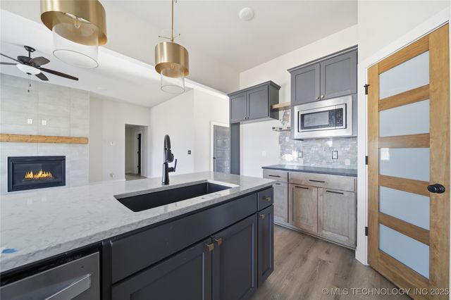 11805 N 130th East Avenue, Collinsville, OK 74021