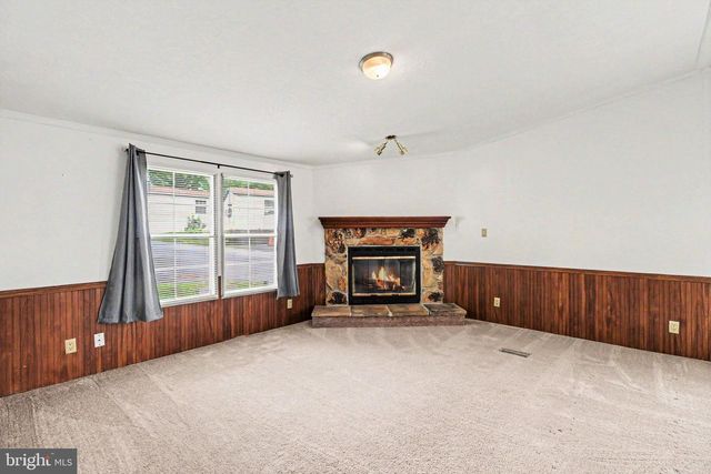 76 MIC NAN DR, Middletown, PA 17057