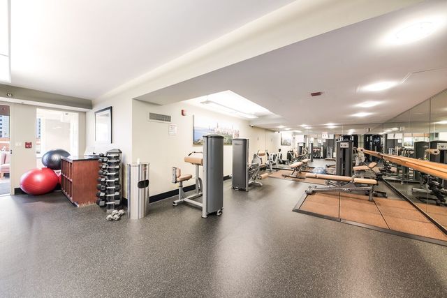 345 N LaSalle Drive 3004, Chicago, IL 60654