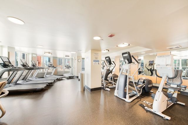 345 N LaSalle Drive 3004, Chicago, IL 60654