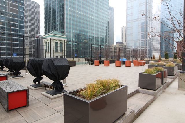 345 N LaSalle Drive 3004, Chicago, IL 60654