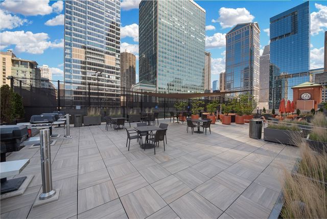 345 N LaSalle Drive 3004, Chicago, IL 60654