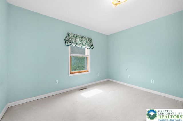1138 Brookside Road, Lower Macungie Twp, PA 18106