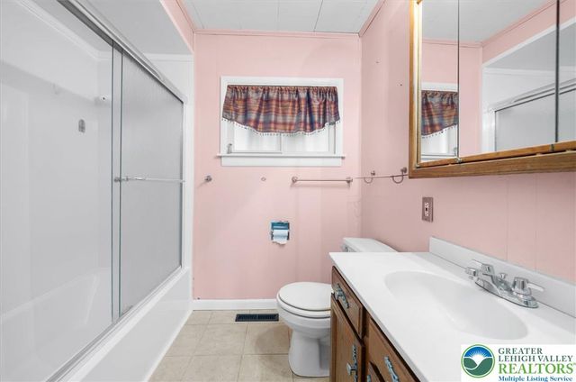 1138 Brookside Road, Lower Macungie Twp, PA 18106