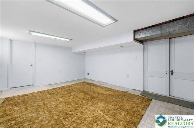 1138 Brookside Road, Lower Macungie Twp, PA 18106