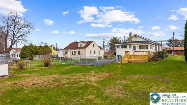 1138 Brookside Road, Lower Macungie Twp, PA 18106