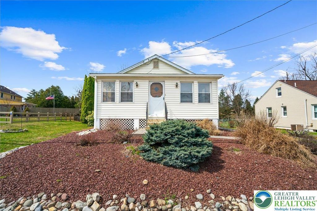 1138 Brookside Road, Lower Macungie Twp, PA 18106