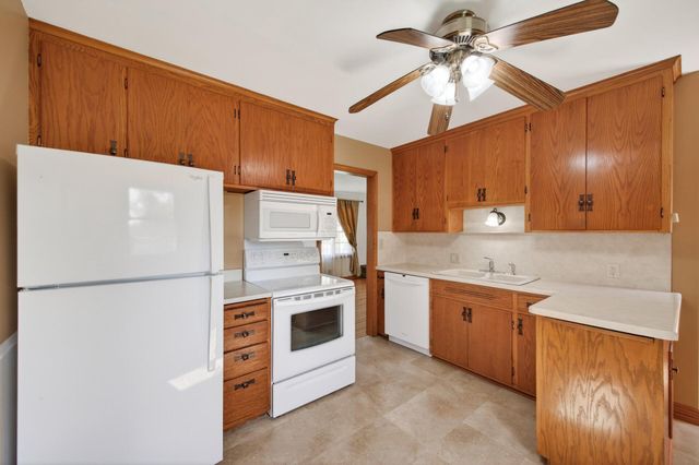 8231 Emerson Avenue S, Bloomington, MN 55420