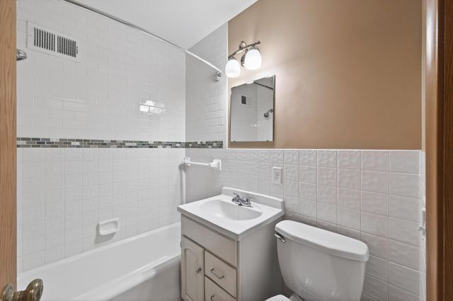 8231 Emerson Avenue S, Bloomington, MN 55420