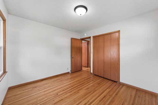 8231 Emerson Avenue S, Bloomington, MN 55420