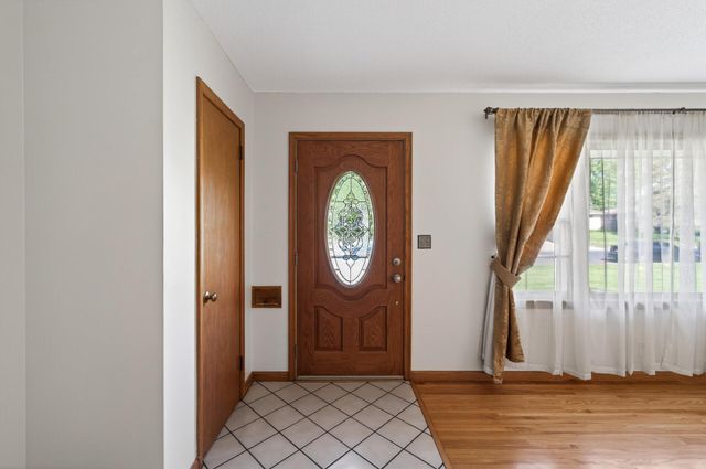 8231 Emerson Avenue S, Bloomington, MN 55420