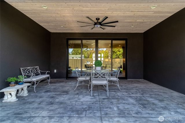 1261 Doc Bar Place, Walla Walla, WA 99362