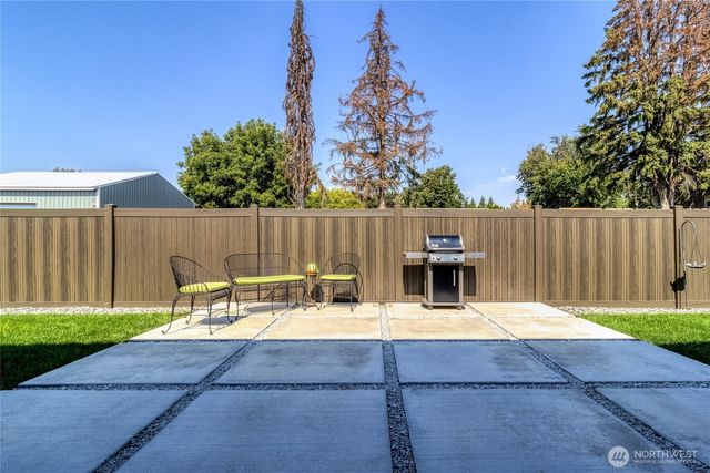 1261 Doc Bar Place, Walla Walla, WA 99362