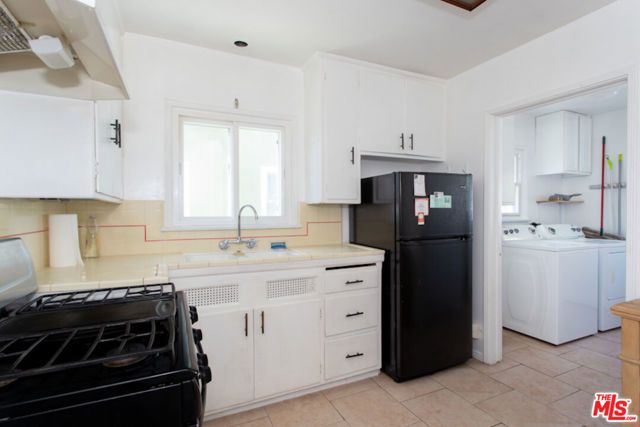 6651 W 88th Street, Los Angeles, CA 90045