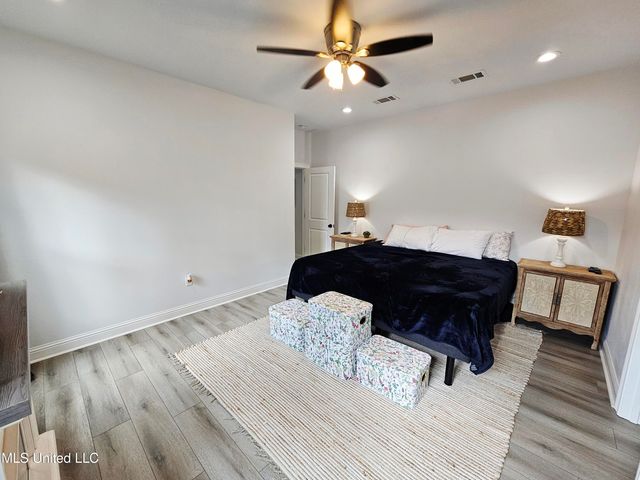 1715 E Lakeshore Drive, Carriere, MS 39426