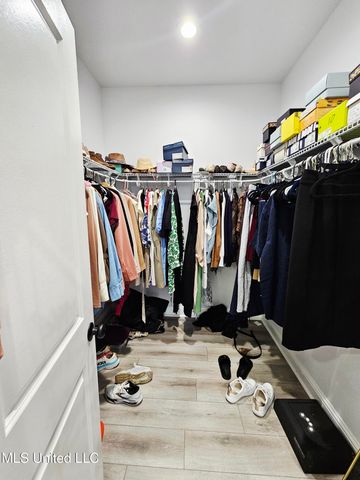 1715 E Lakeshore Drive, Carriere, MS 39426