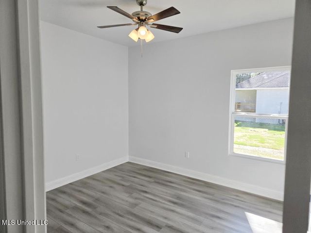 1715 E Lakeshore Drive, Carriere, MS 39426