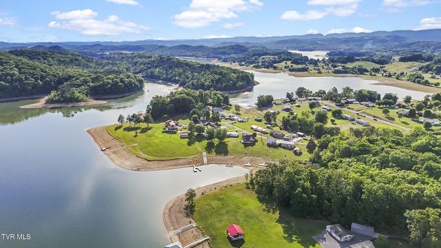 125 Island Harbor Lane, Mooresburg, TN 37811