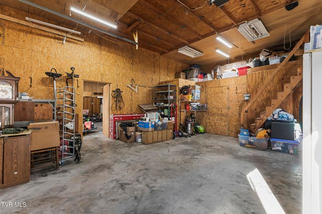 125 Island Harbor Lane, Mooresburg, TN 37811
