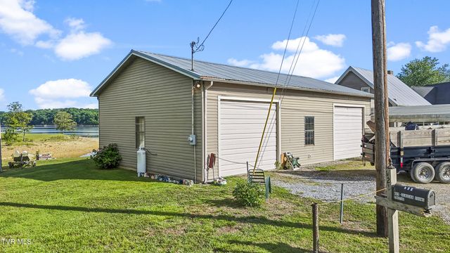 125 Island Harbor Lane, Mooresburg, TN 37811