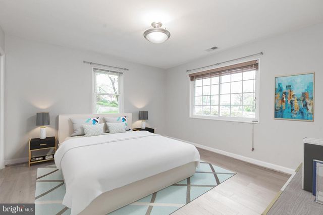 710 N BUCHANAN ST, Arlington, VA 22203