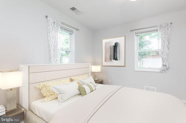 710 N BUCHANAN ST, Arlington, VA 22203