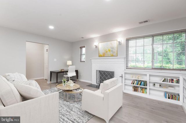 710 N BUCHANAN ST, Arlington, VA 22203