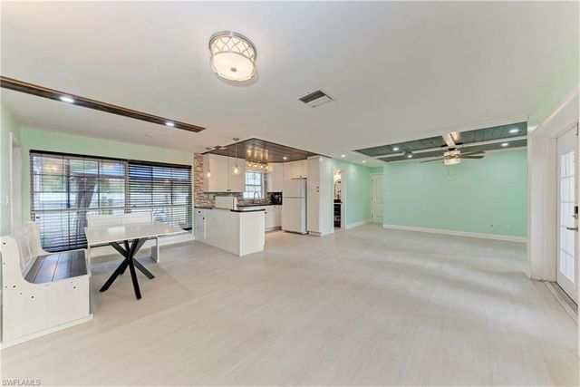 2709 SE 17th AVE, Cape Coral, FL 33904