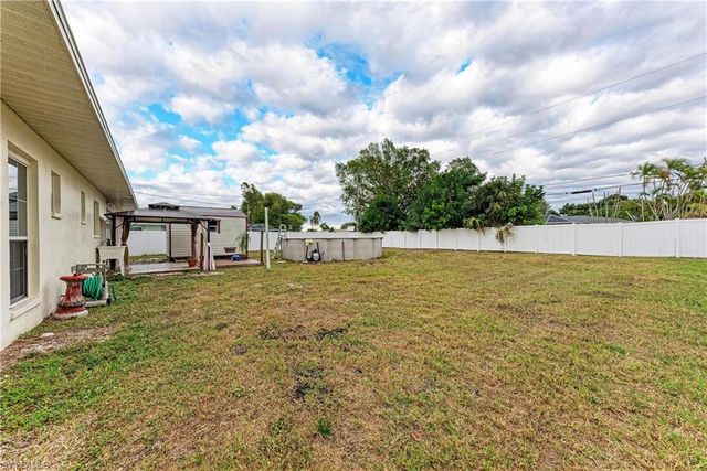 2709 SE 17th AVE, Cape Coral, FL 33904