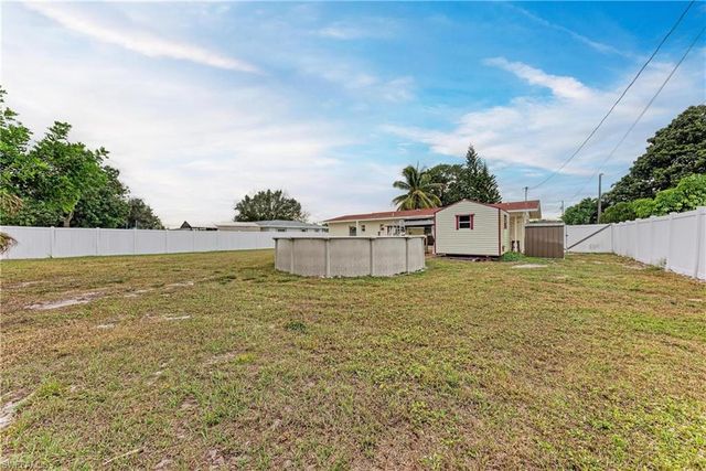 2709 SE 17th AVE, Cape Coral, FL 33904