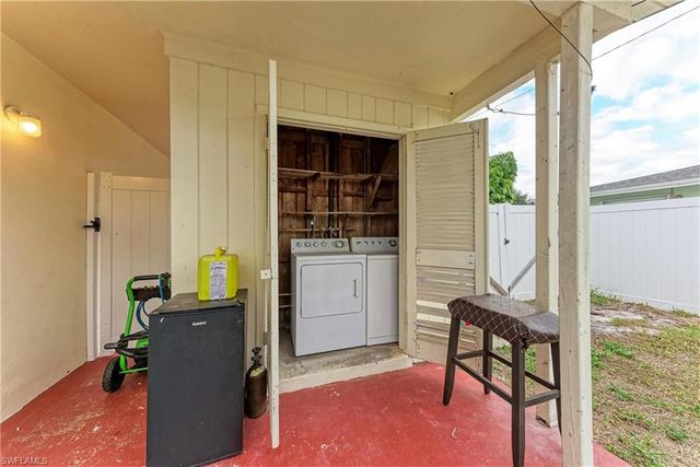 2709 SE 17th AVE, Cape Coral, FL 33904