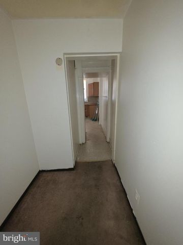 5828 W GIRARD AVE, Philadelphia, PA 19131