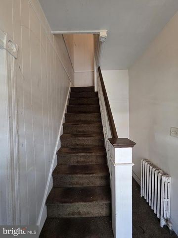 5828 W GIRARD AVE, Philadelphia, PA 19131