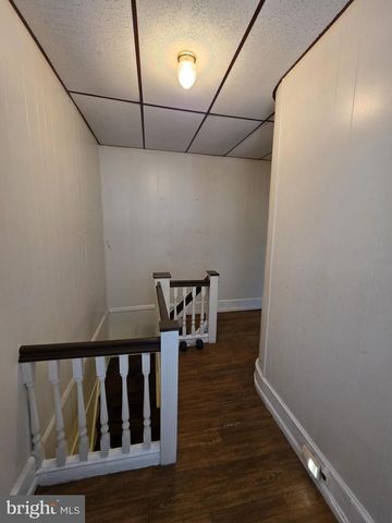 5828 W GIRARD AVE, Philadelphia, PA 19131