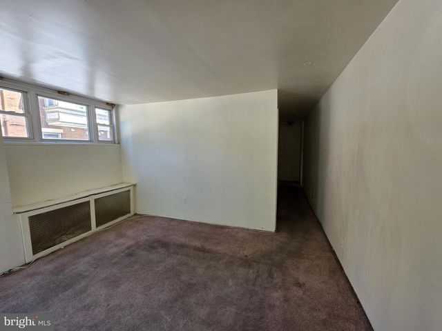 5828 W GIRARD AVE, Philadelphia, PA 19131